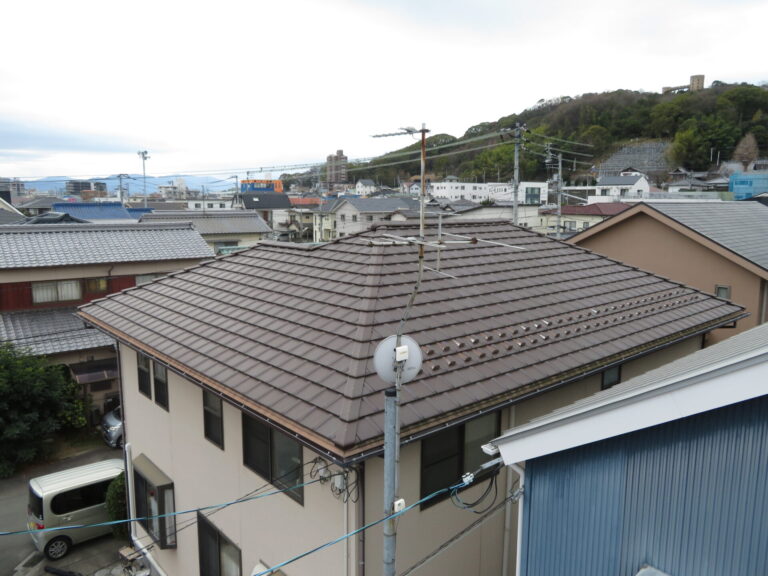 屋根も塗装が必要?